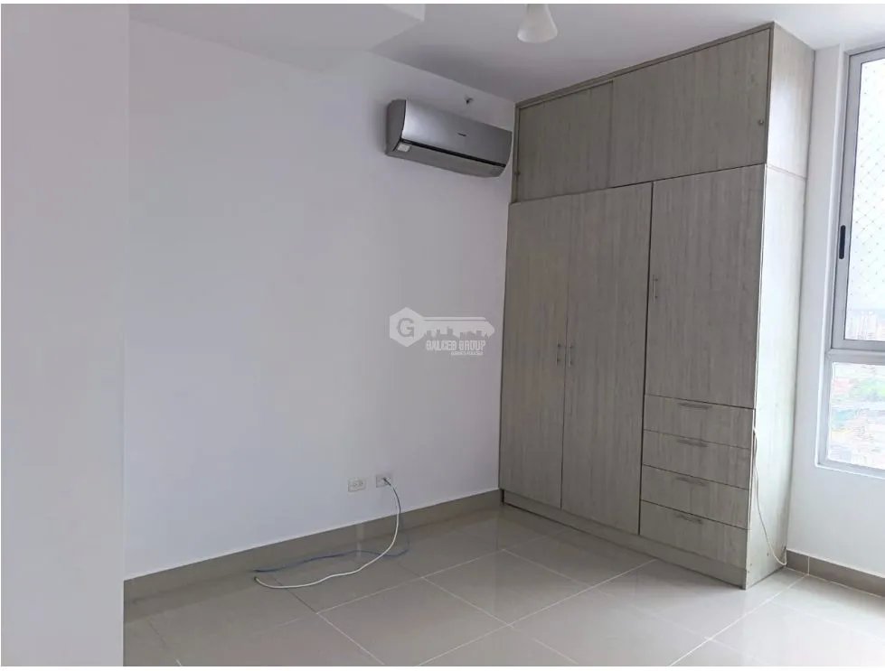 SE VENDE APARTAMENTO EN EL CARMEN PH RAINBOW TOWERS CON BALCON