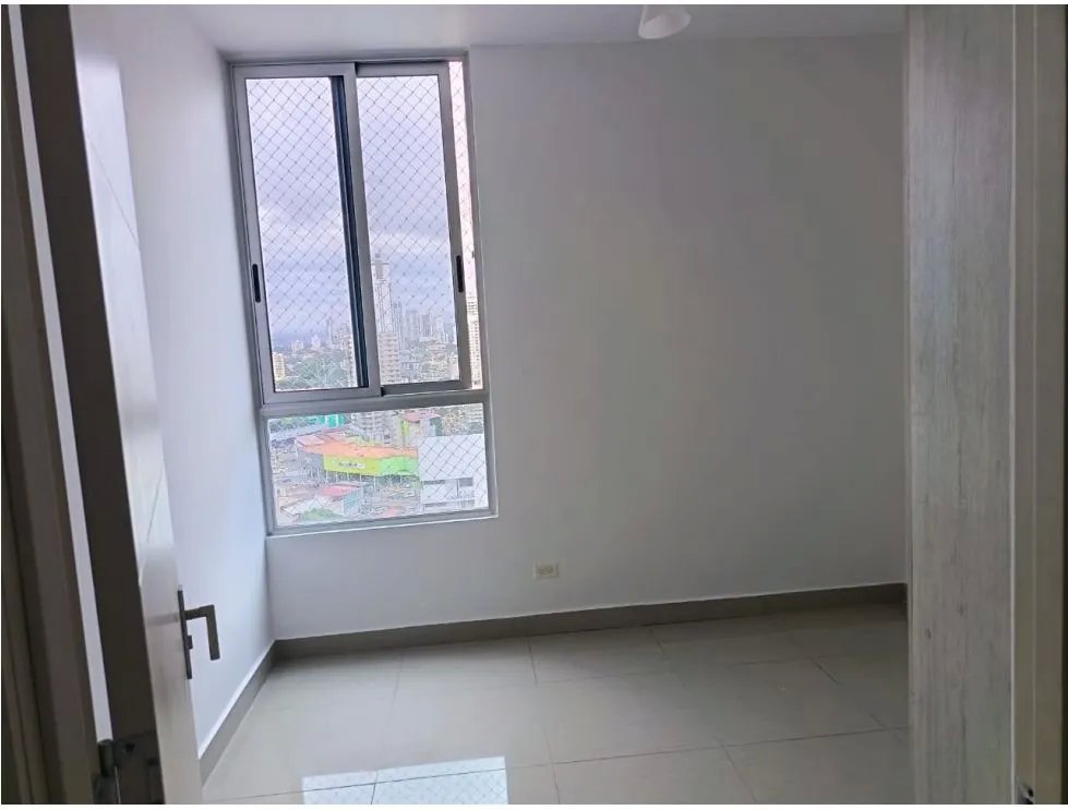 SE VENDE APARTAMENTO EN EL CARMEN PH RAINBOW TOWERS CON BALCON