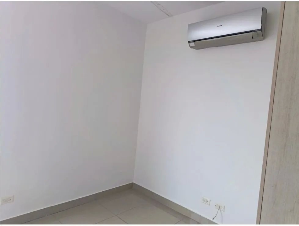 SE VENDE APARTAMENTO EN EL CARMEN PH RAINBOW TOWERS CON BALCON
