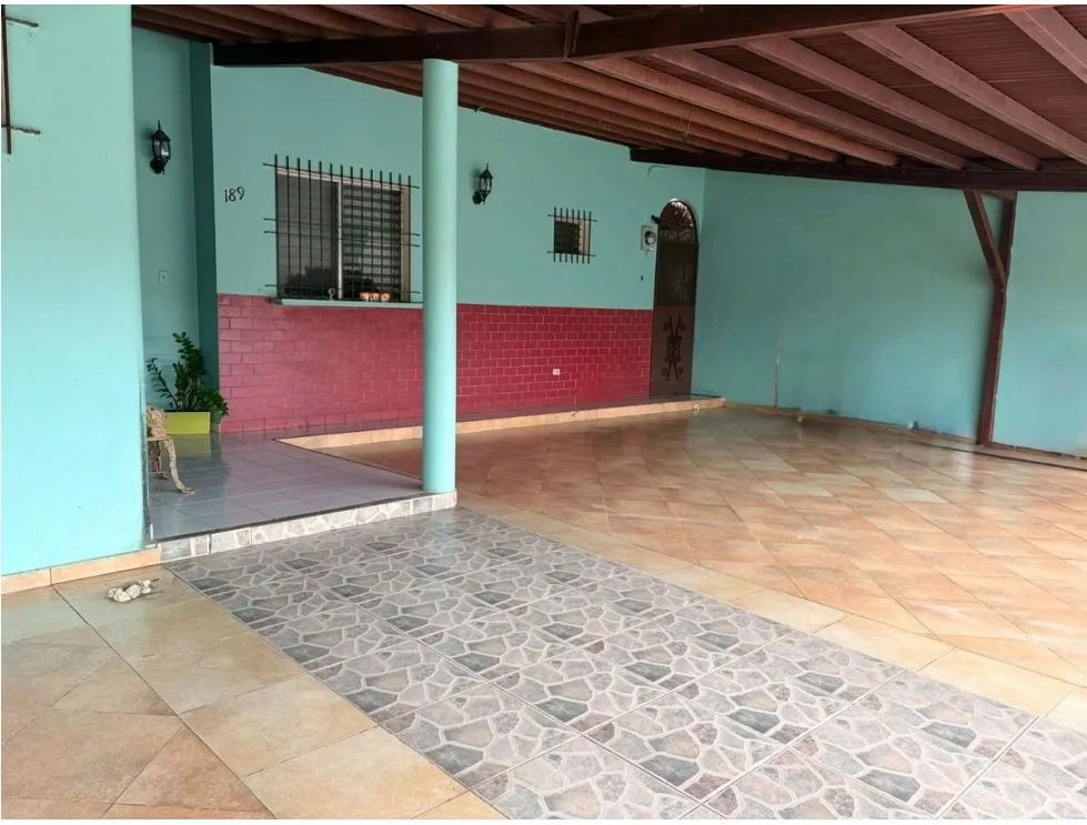 Single Family House for sale in Chanis