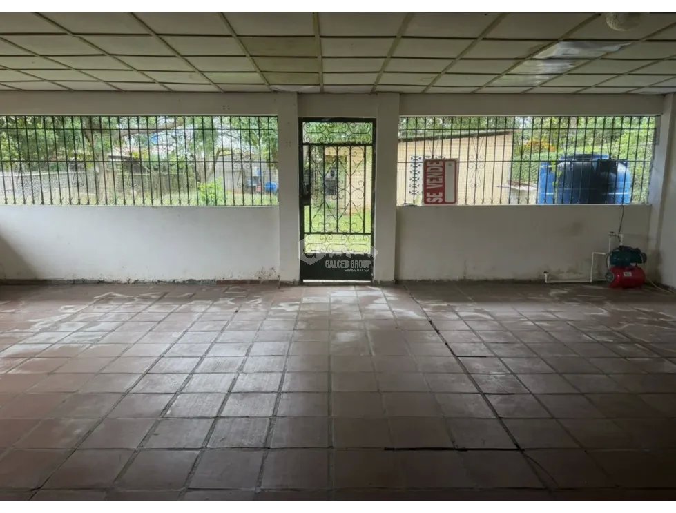 HERRERA / CHITRE / 609M / 3 HABITACIONES / 2 PARKING / TERRAZA