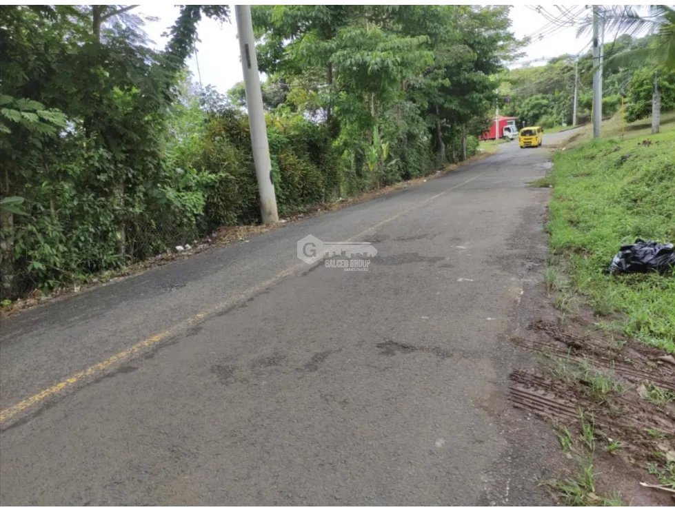 ARRAIJAN / NUEVO EMPERADOR / 2494M / TERRENO PLANO / SOBRE VIA