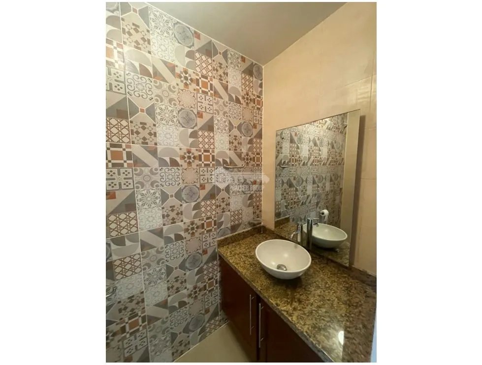 ANCON / EMBASSY VILLAGE / 118M / 2 HABITACION / 1 PARKING / BALCON