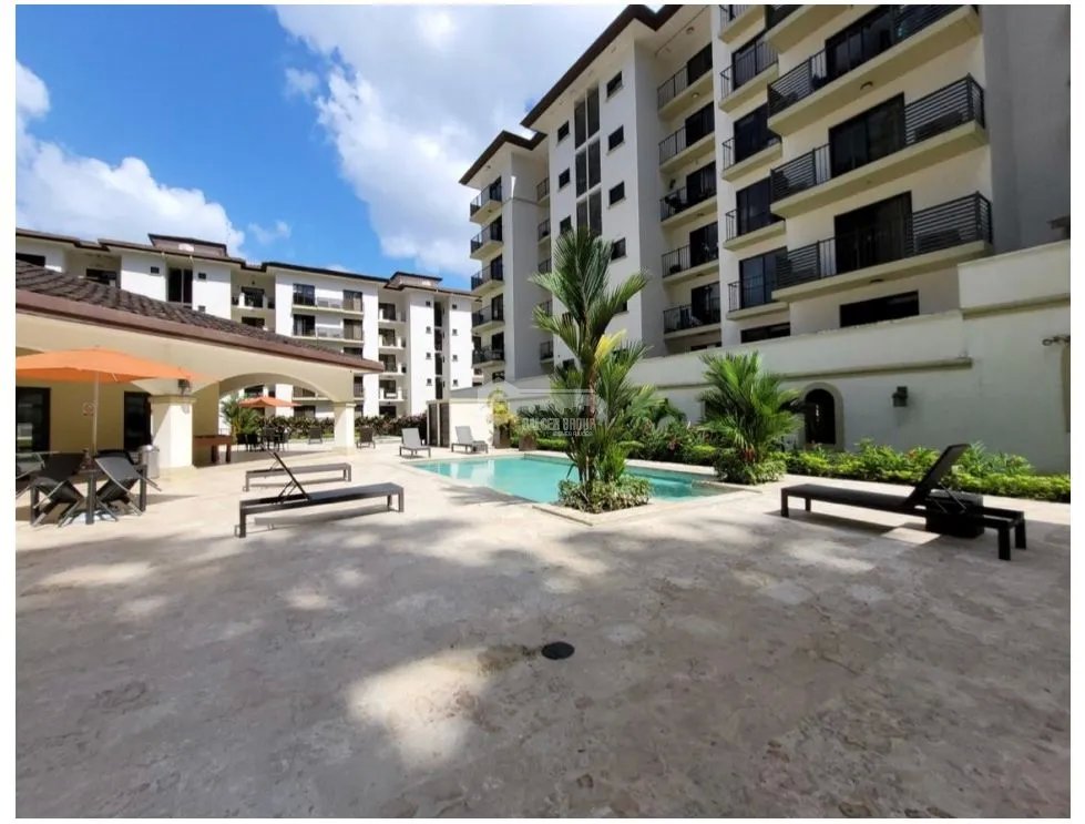 ANCON / EMBASSY VILLAGE / 118M / 2 HABITACION / 1 PARKING / BALCON
