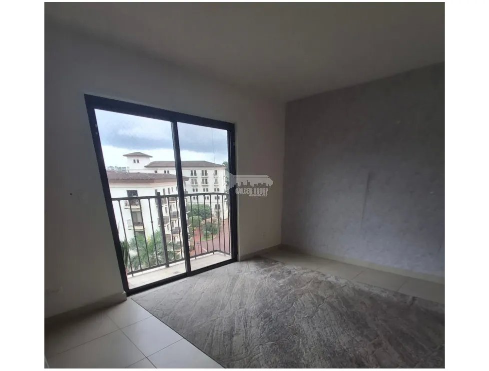 ANCON / EMBASSY VILLAGE / 210M / 3 HABITACION / 2 PARKING / BALCON