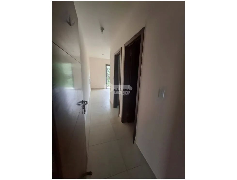 ANCON / EMBASSY VILLAGE / 210M / 3 HABITACION / 2 PARKING / BALCON