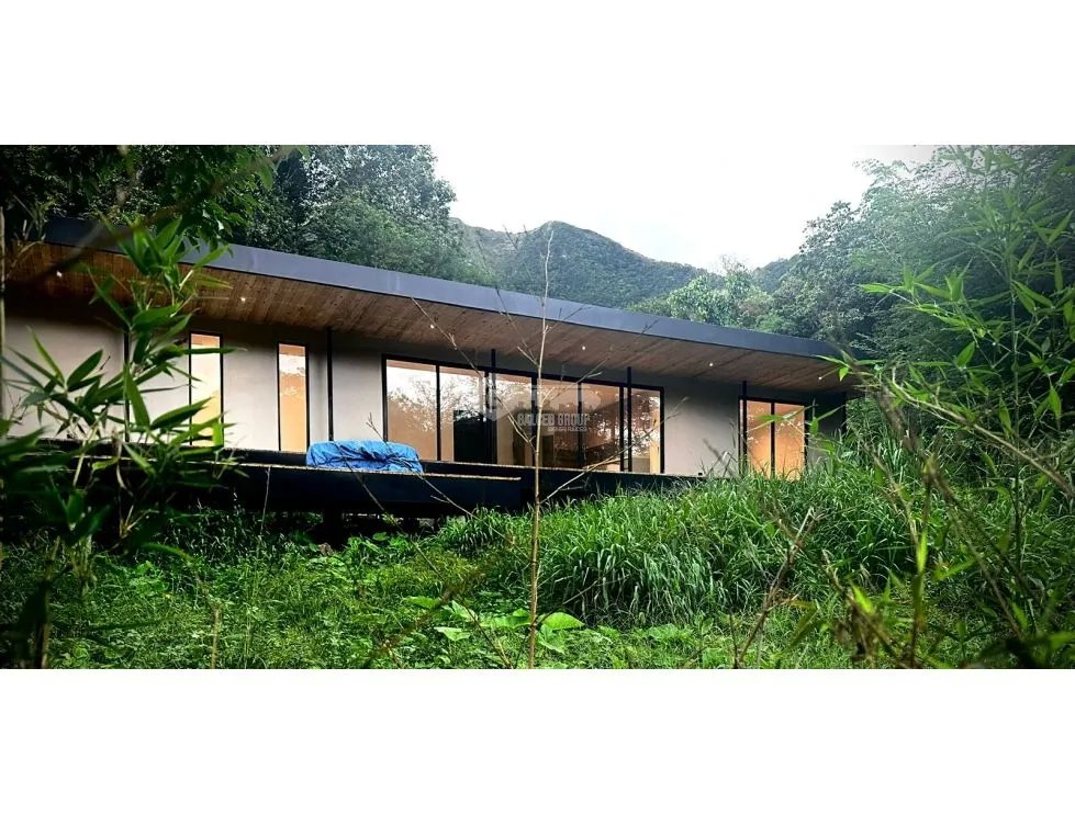 EL VALLE DE ANTON / 1000M / 3 HABITACION / 2 PARKING / TERRAZA /FOGATA