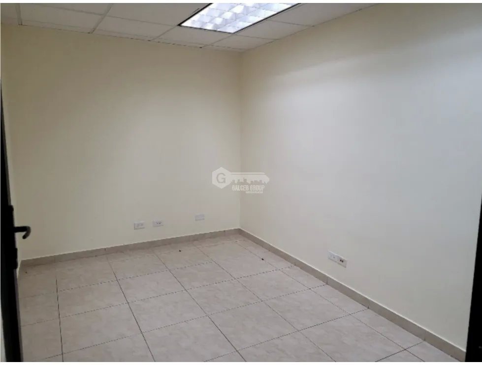 Commercial Space for sale in Via Porras