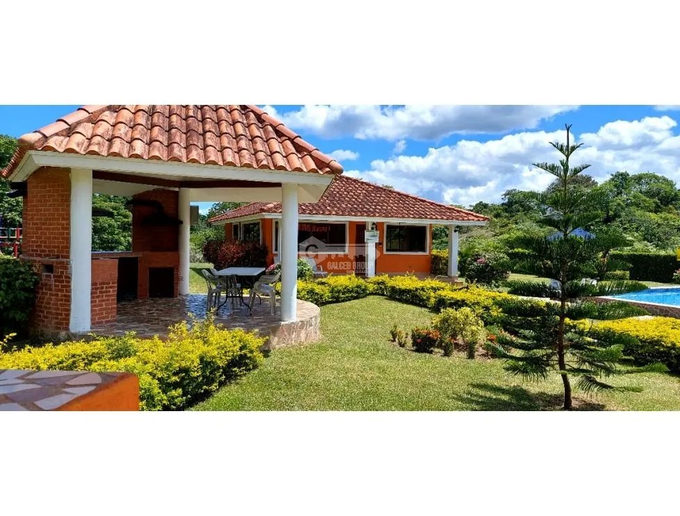 SAN CARLOS / QUEBRADAS DEL VALLE / 812M / TERRENO PLANO / AREA SOCIAL