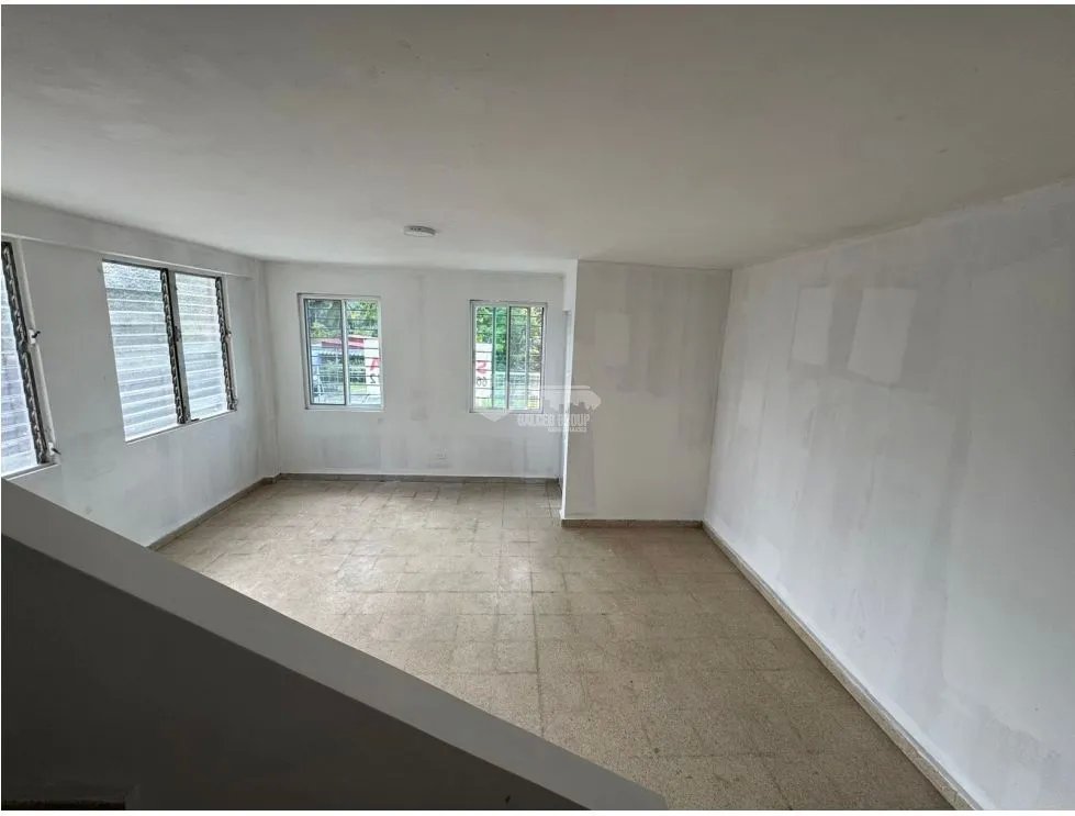 VILLA ZAITA / CASA COMERCIAL / 2 NIVELES / 830M / 20 PARKING