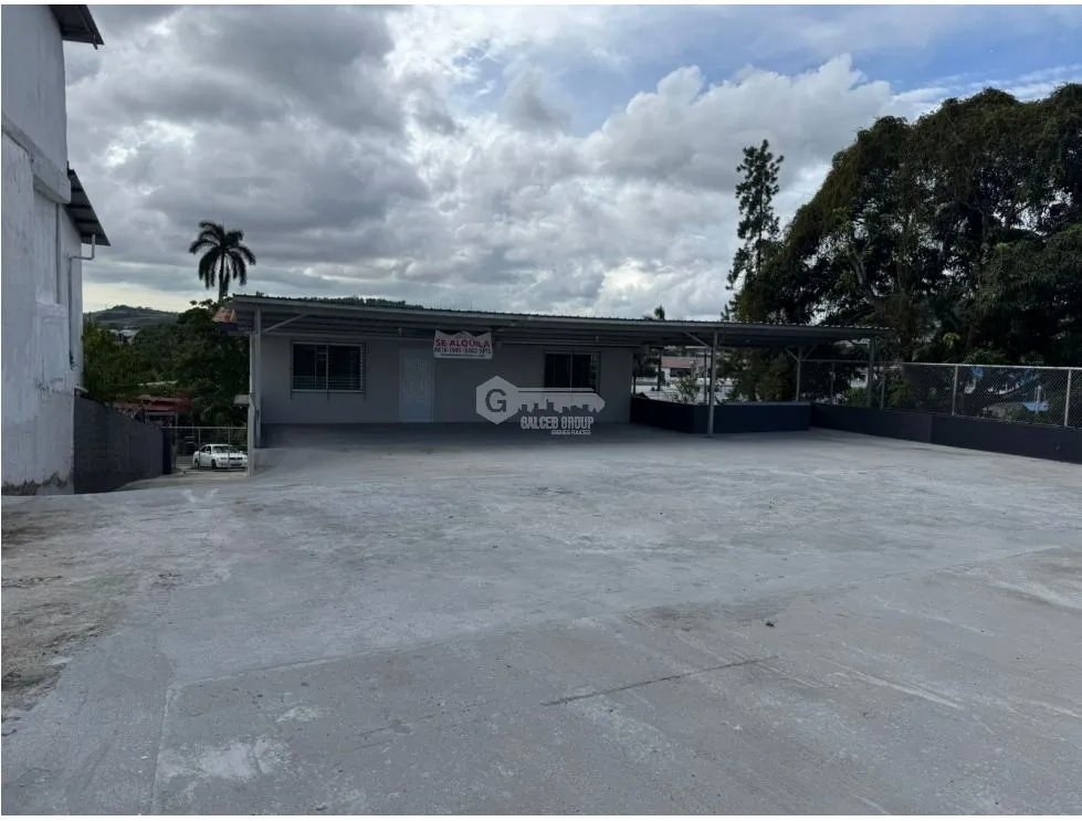 VILLA ZAITA / CASA COMERCIAL / 2 NIVELES / 830M / 20 PARKING