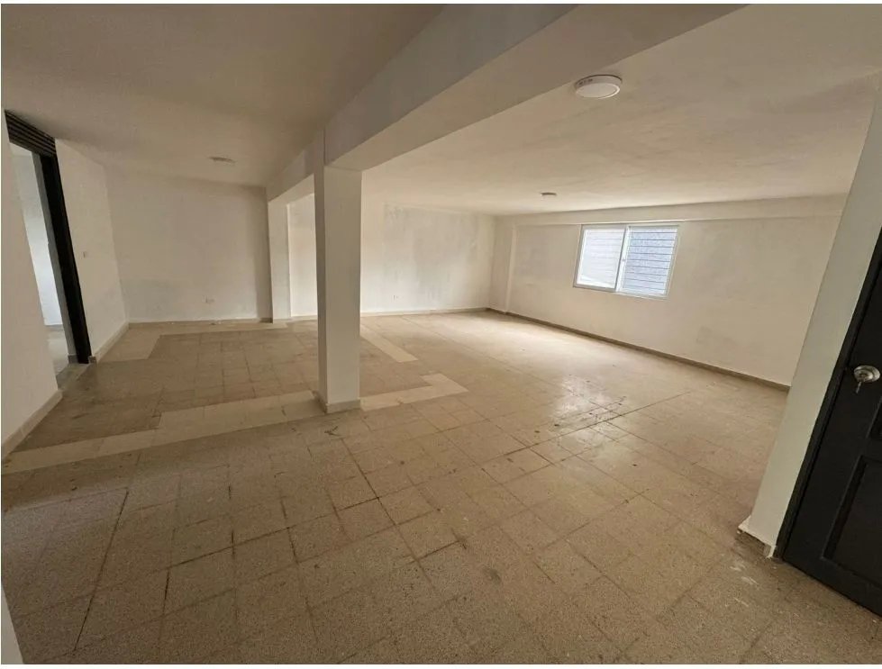 VILLA ZAITA / CASA COMERCIAL / 2 NIVELES / 830M / 20 PARKING
