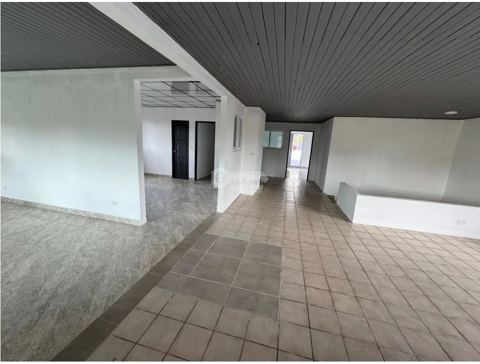 LOCAL COMERCIAL / VILLA ZAITA / 2 NIVELES / 830M / 20 PARKING