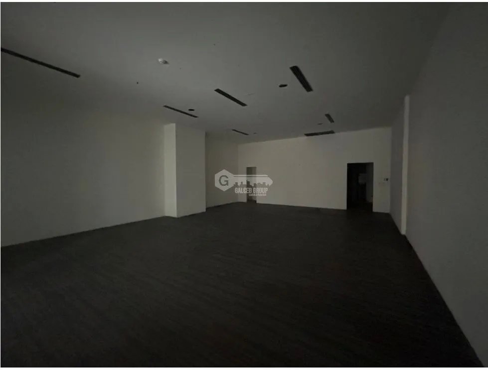 COSTA DEL ESTE / ATRIO MALL / 136M / PISO BAJO / ESPACIO AMPLIO