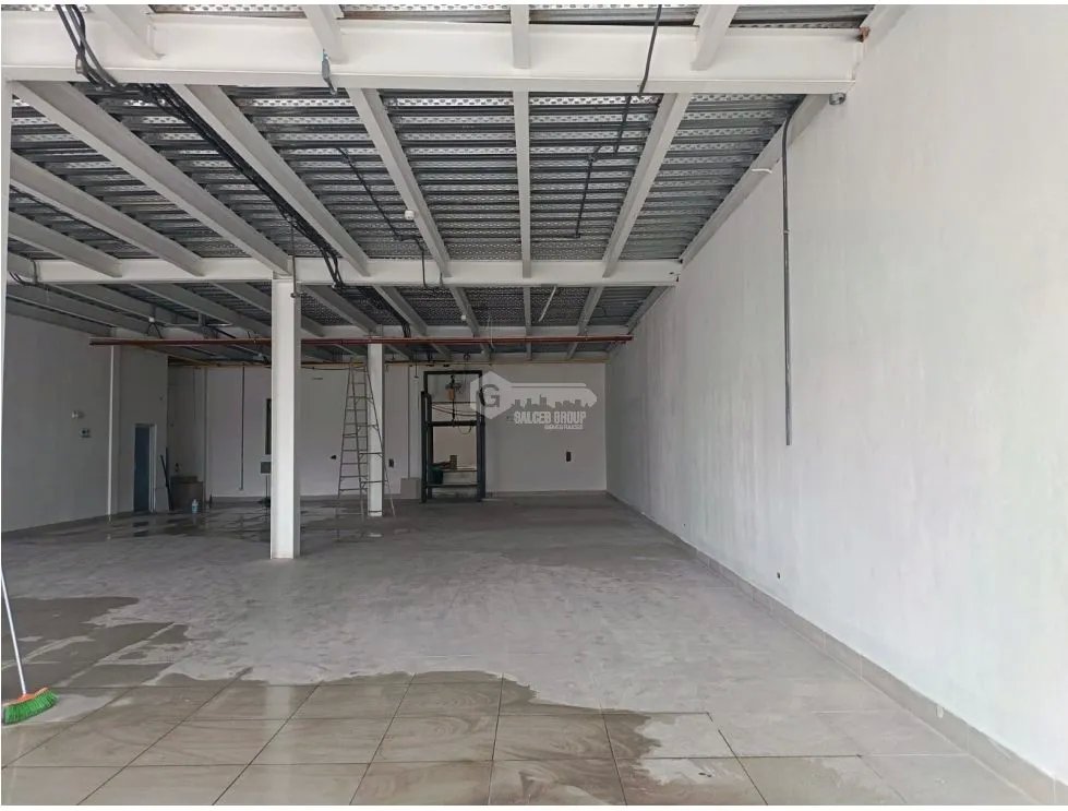 PLAZA DEL ESTE CENTER / LLANO BONITO / 550M / GALERA CON LOCAL