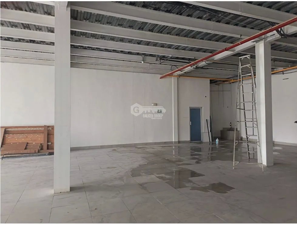 PLAZA DEL ESTE CENTER / LLANO BONITO / 550M / GALERA CON LOCAL