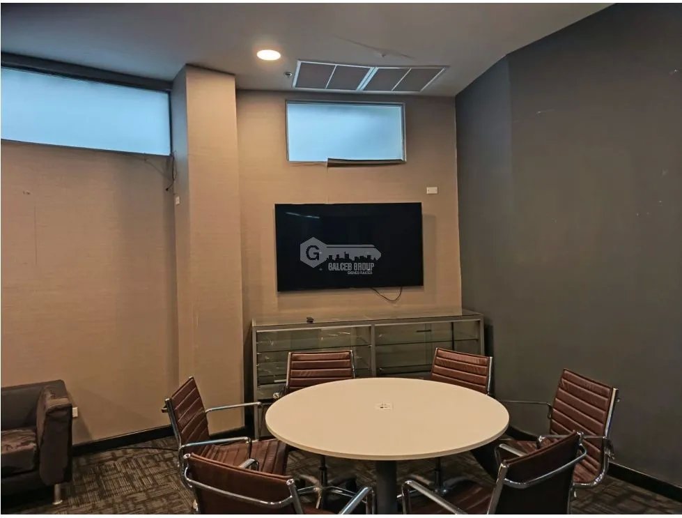 LLANO BONITO / PLAZA DEL ESTE CENTER / 90M / PISO BAJO / SOBRE VIA