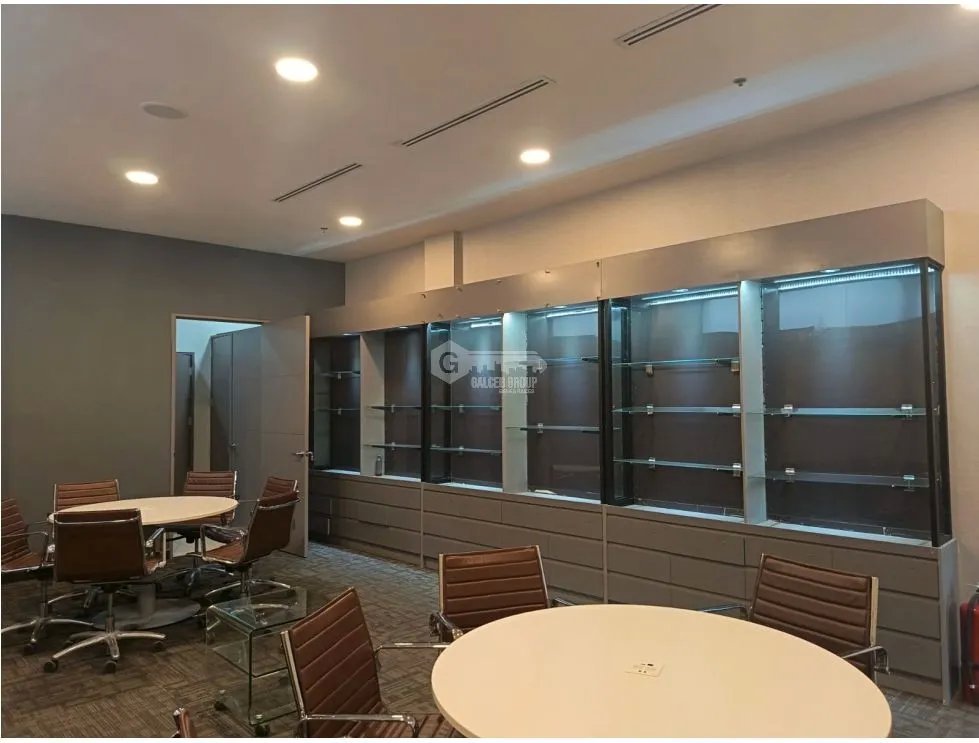 LLANO BONITO / PLAZA DEL ESTE CENTER / 90M / PISO BAJO / SOBRE VIA