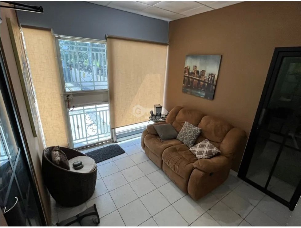 LOCAL COMERCIAL / VILLA DE LAS FUENTES / FOREST HILL / 103M / AIRES A
