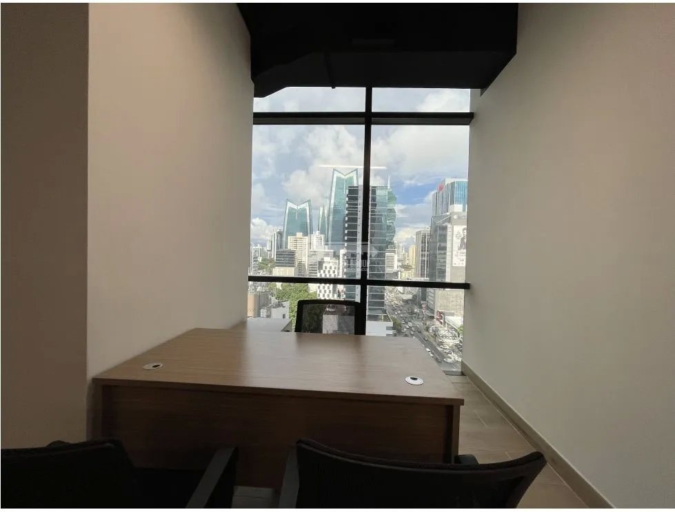 Office for rent in Calle 50