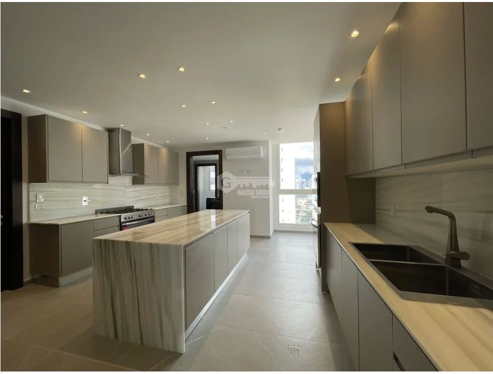 Apartment for rent in Punta Paitilla