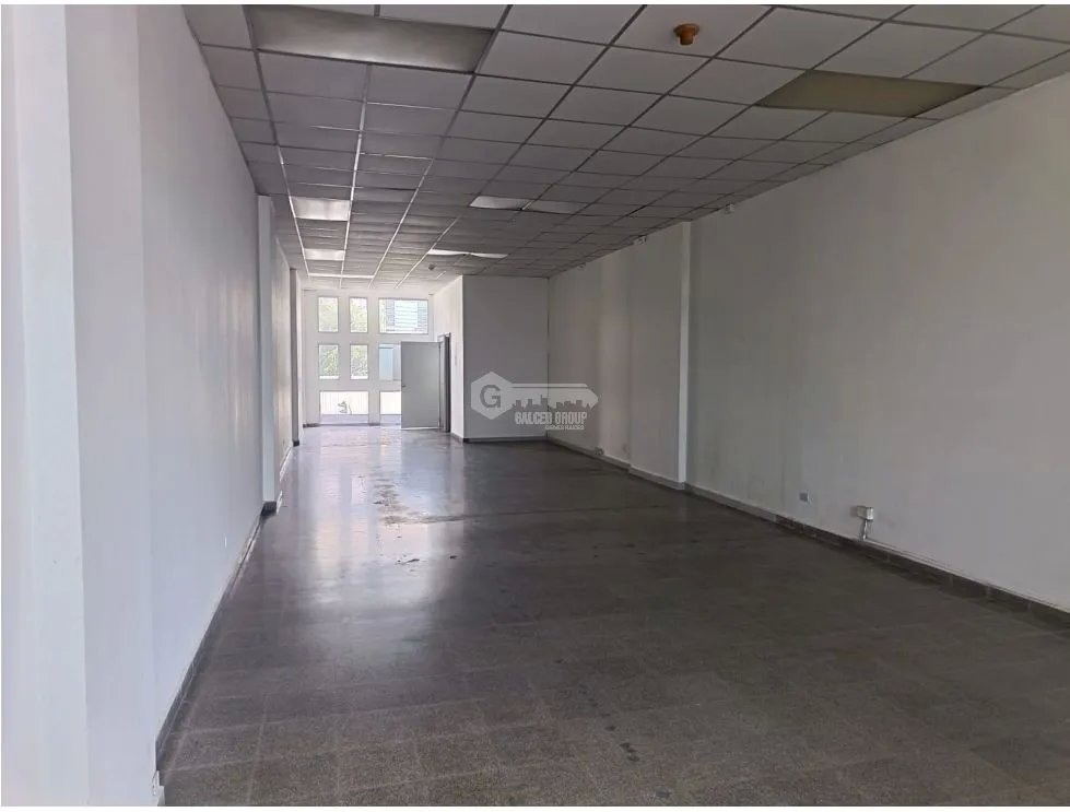 Office for rent in Tumba Muerto