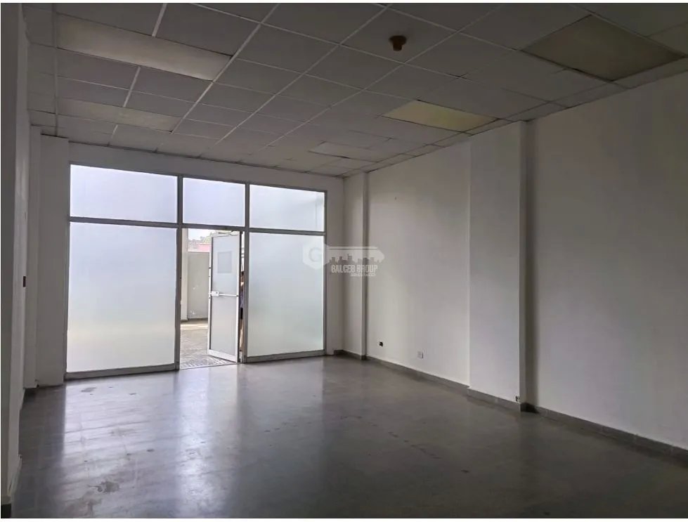 Office for rent in Tumba Muerto