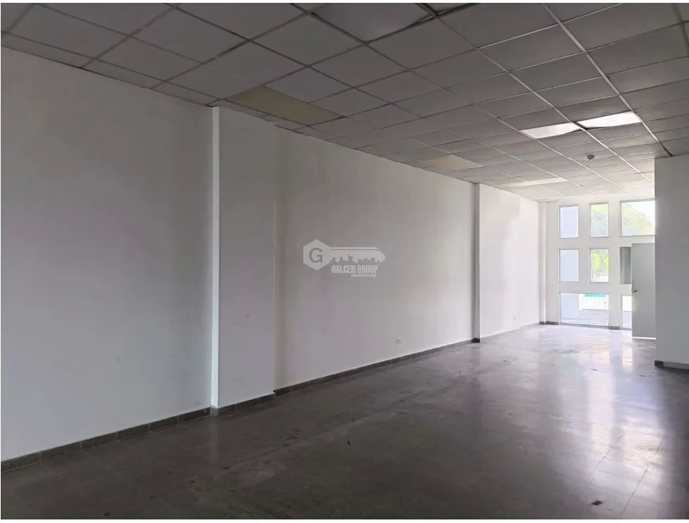 Office for rent in Tumba Muerto