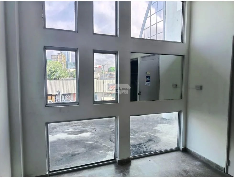 Office for rent in Tumba Muerto