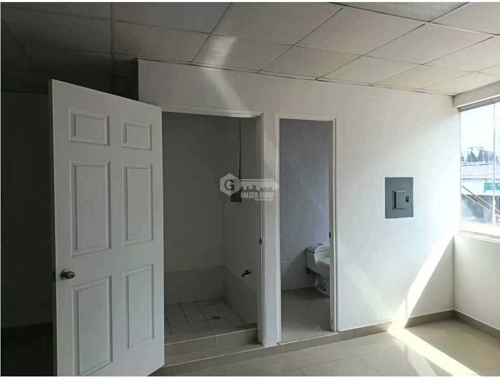 Office for rent in Tumba Muerto