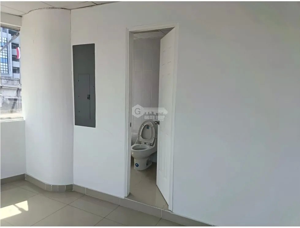 Office for rent in Tumba Muerto