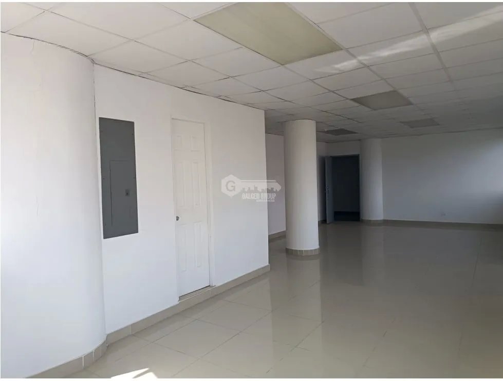 PLAZA SIGLO 21 / TUMBA MUERTO / 67M / SIN DIVISIONES / SOBRE VIA
