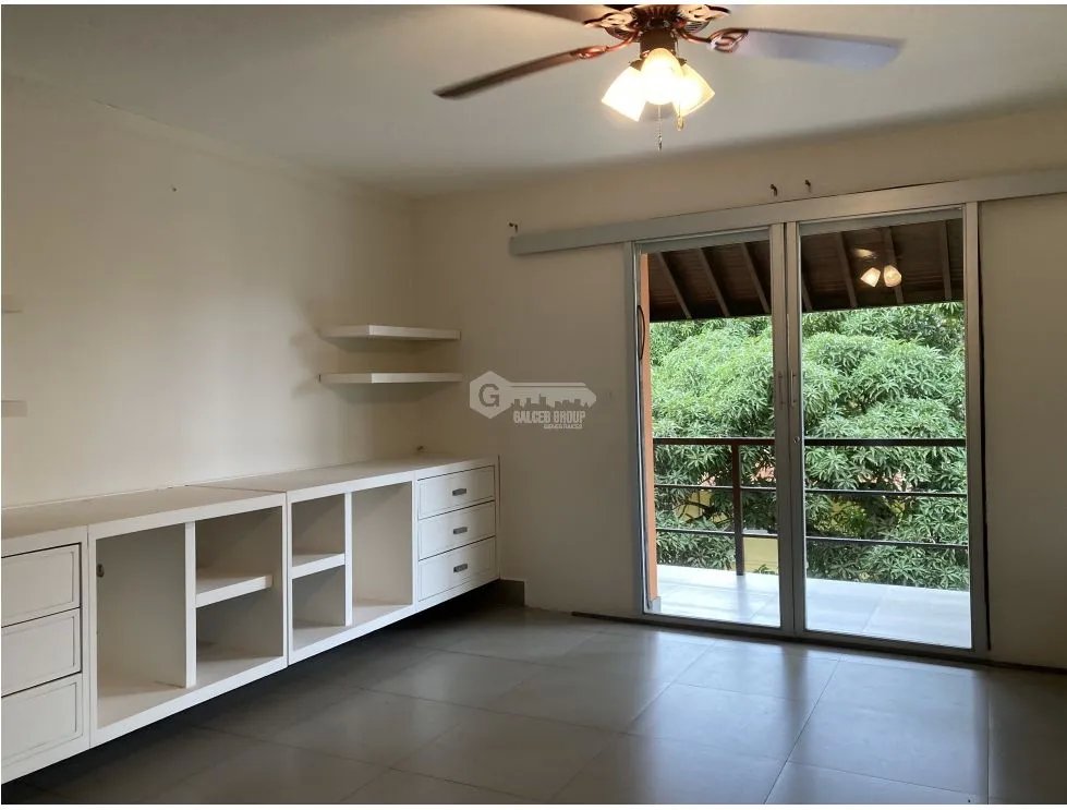 CLAYTON / 420M / 4 HABITACION / 3 NIVELES / 2 PARKING / LINEA BLANCA