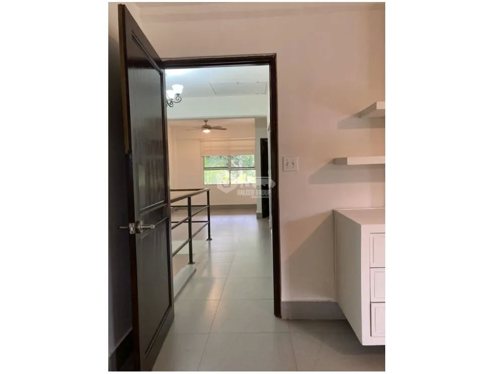 CLAYTON / 420M / 4 HABITACION / 3 NIVELES / 2 PARKING / LINEA BLANCA