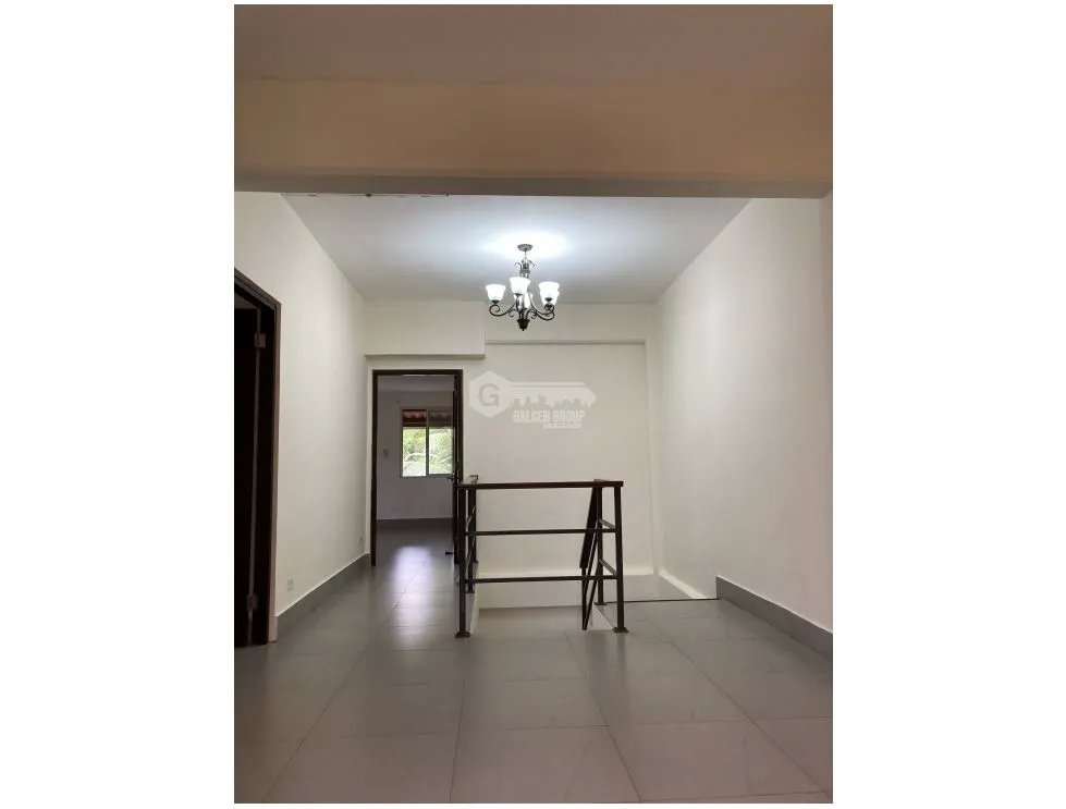 CLAYTON / 420M / 4 HABITACION / 3 NIVELES / 2 PARKING / LINEA BLANCA