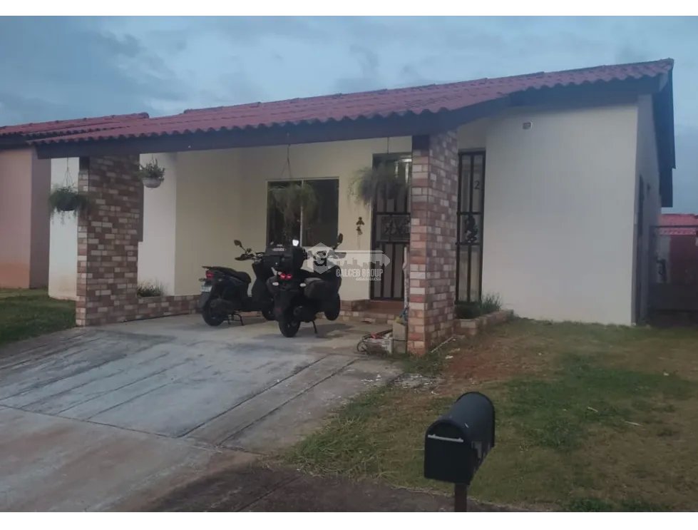 LA CHORRERA / ARBOLEDAS / LOS ROBLES / 252M / 3 HABITACION / TERRAZA