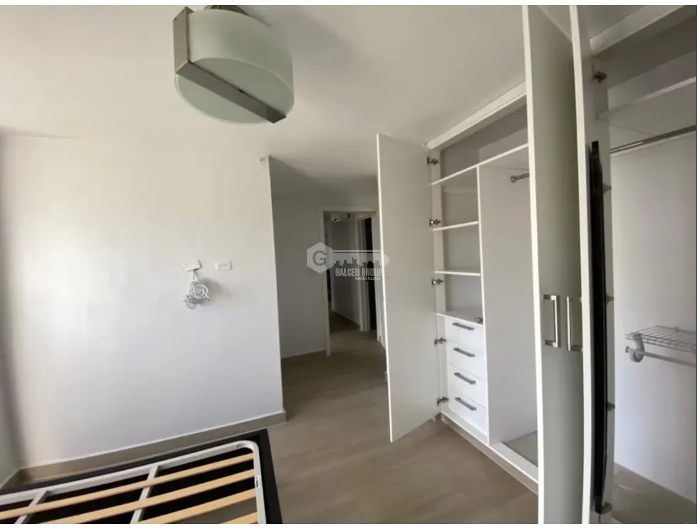 Apartment for sale in Condado del Rey