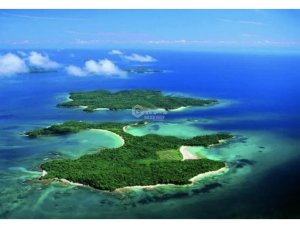 REMATE / ISLA COMPLETA / ARCHIPIELAGO DE...