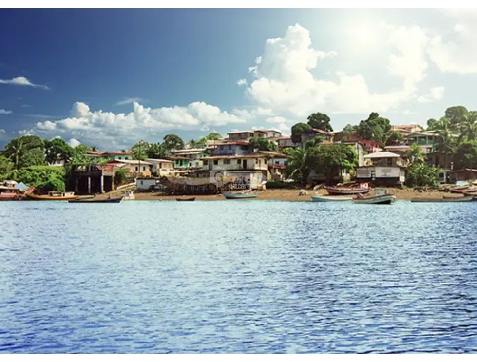 ARCHIPIELAGO DE LAS PERLAS / ISLA CON POBLACION / 40 HECTAREAS