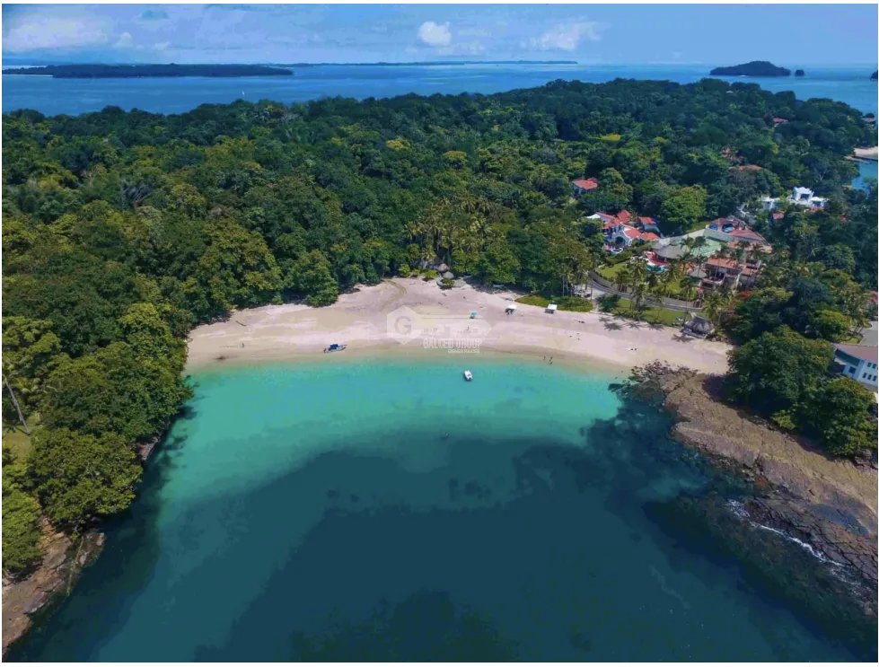 ARCHIPIELAGO DE LAS PERLAS / ISLA CON POBLACION / 40 HECTAREAS