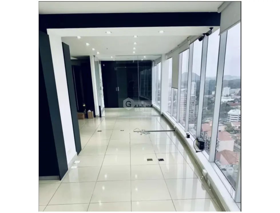 Office for sale in Tumba Muerto