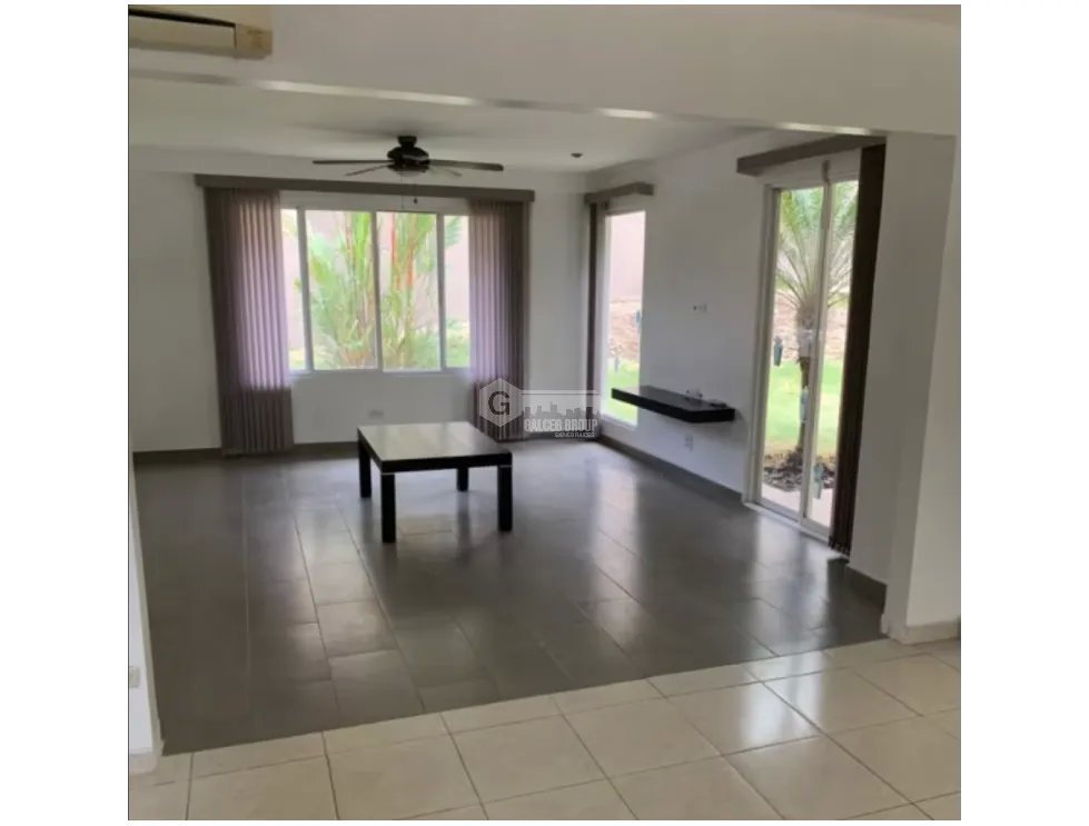 VILLA LUCRE / VILLA DE LAS AZORES / 420M / 3 HABITACION / 2 NIVELES