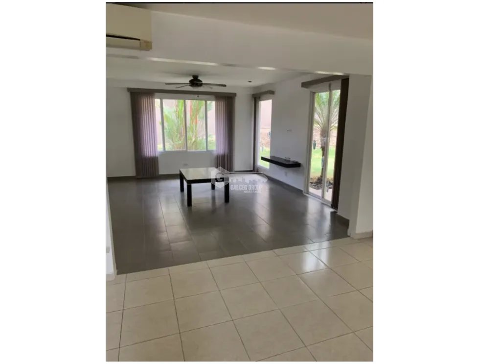 VILLA LUCRE / VILLA DE LAS AZORES / 420M / 3 HABITACION / 2 NIVELES
