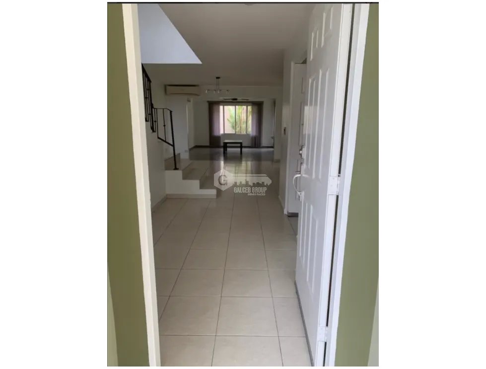 VILLA LUCRE / VILLA DE LAS AZORES / 420M / 3 HABITACION / 2 NIVELES