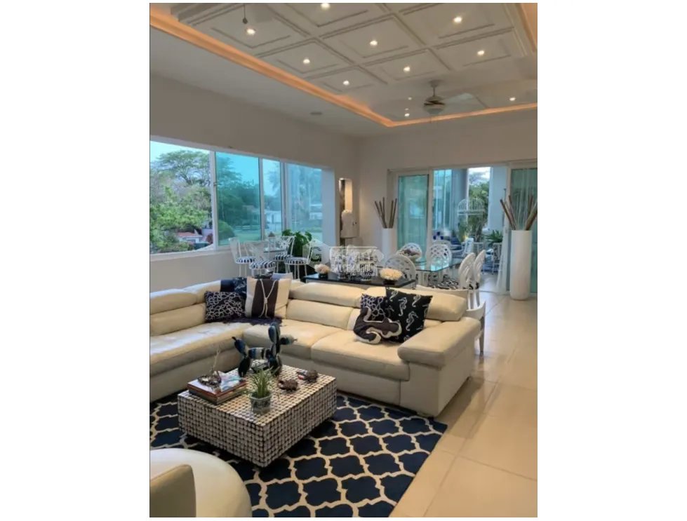 Single Family House for sale in Punta Barco