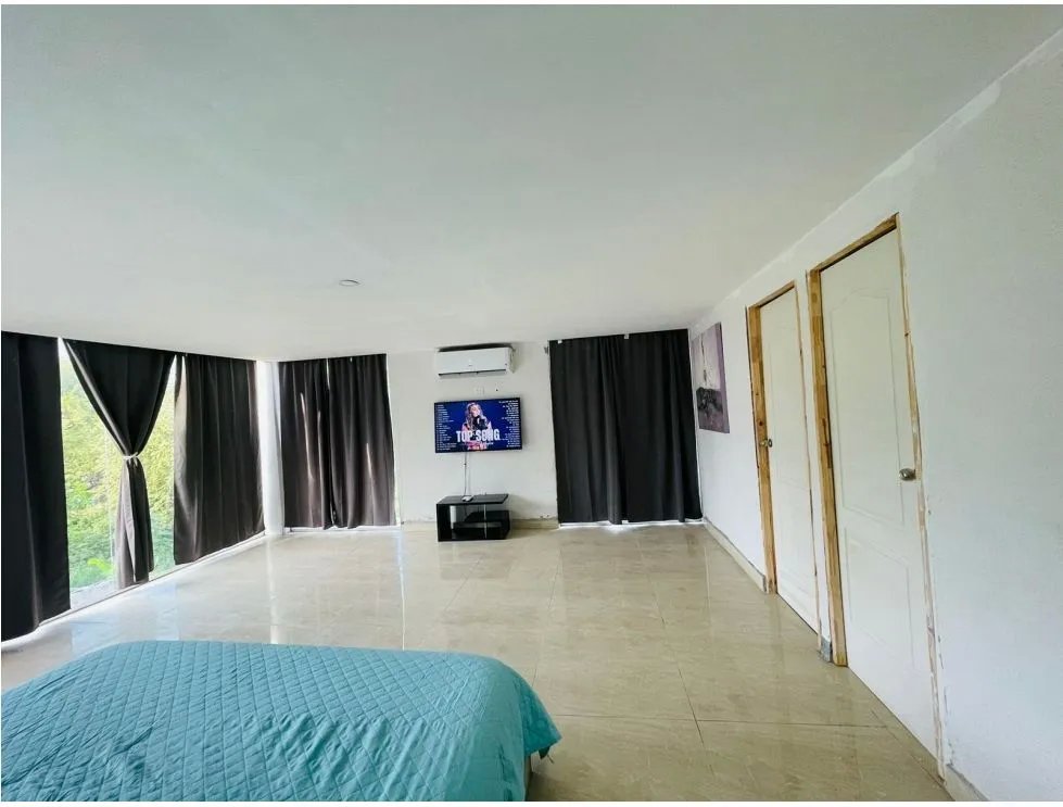 NUEVA GORGONA / 1200M / 11 HABITACION / 10 PARKING / PISCINA