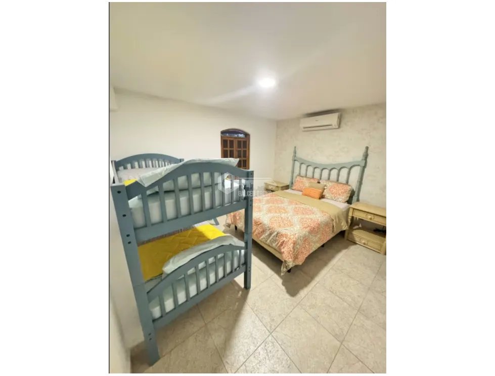 PLAYA BLANCA / PH DUPLEX / 532M / 5 HABITACION / 3 NIVELES / PISCINA