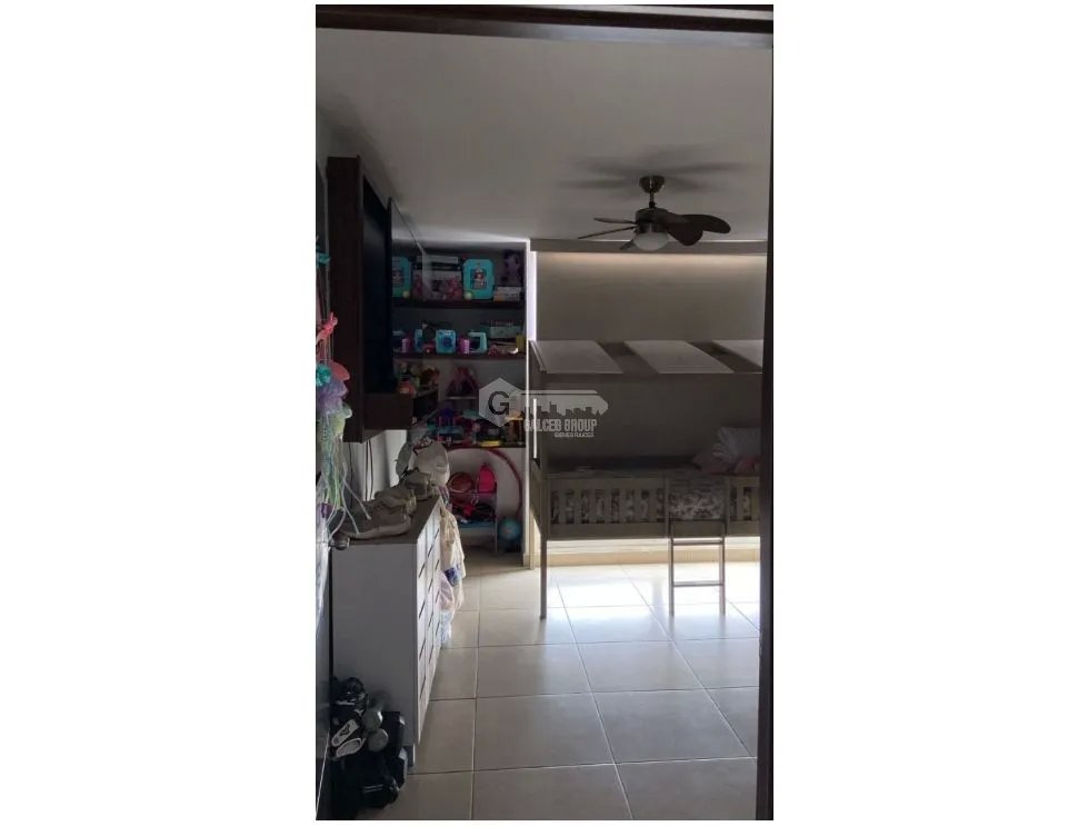 CONDADO DEL REY / KINGS PARK / 132M / 3 HABITACION / BALCON