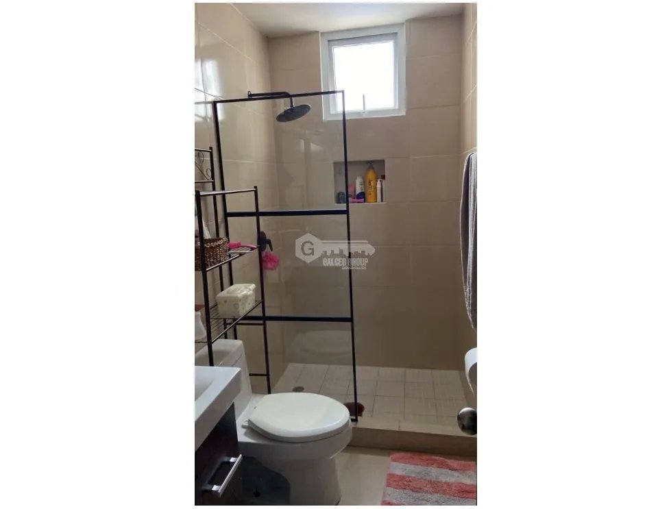 CONDADO DEL REY / KINGS PARK / 132M / 3 HABITACION / BALCON