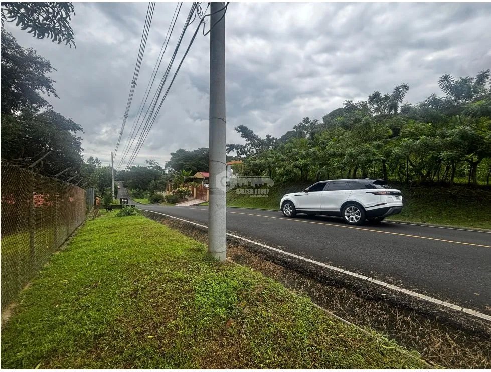 VILLA ZAITA / 2100M / SEMI PLANO / SOBRE VIA / IDEAL PARA INVERSION